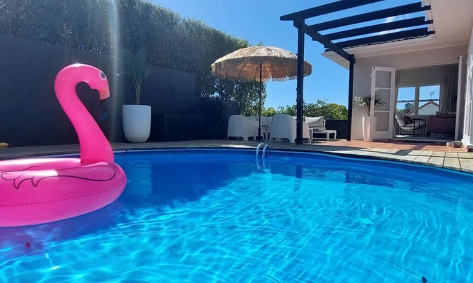 Kohimarama Apartamento | Coastal Home with Pool & Spa (Furnished Rentals)
