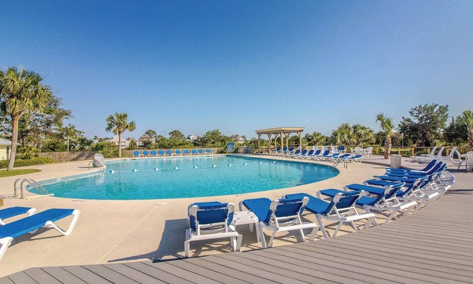 Beachwalk Casa | Coastal Home with Screened In Porch and Access to Harbor Island Amenities