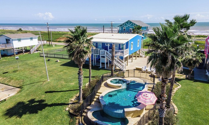 Cedar Lane Casa | Coastal Luxury Home- Infinity Pool and Beach Views!