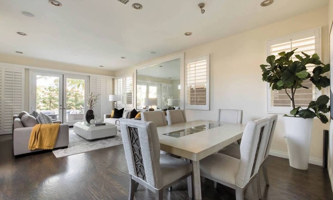 Huntington Beach Casa | Coastal Luxury Home in Huntington Beach, California