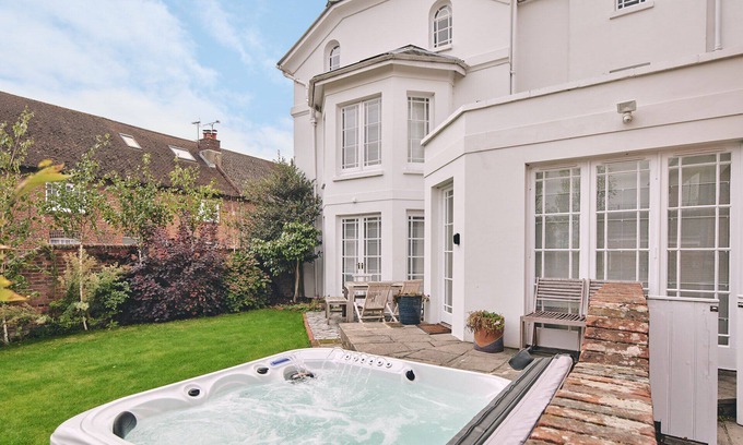 Hamble-le-Rice Cabaña | Coastal Manor Retreat - Luxury Cottages
