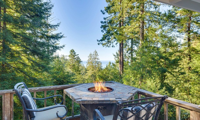 Gualala Casa | Coastal NorCal Sanctuary w/ Ocean & Redwoods Views