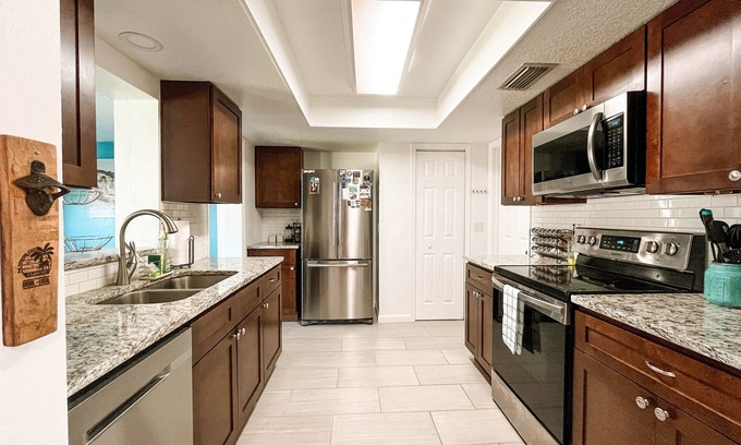 Eau Gallie Shores Casa | Coastal Oasis! Cozy 2/1, Close to The Beach!