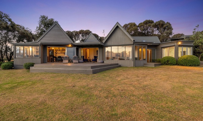 Kilcunda Casa | COASTAL RETREAT FOR ALL SEASONS 2-14 GUESTS