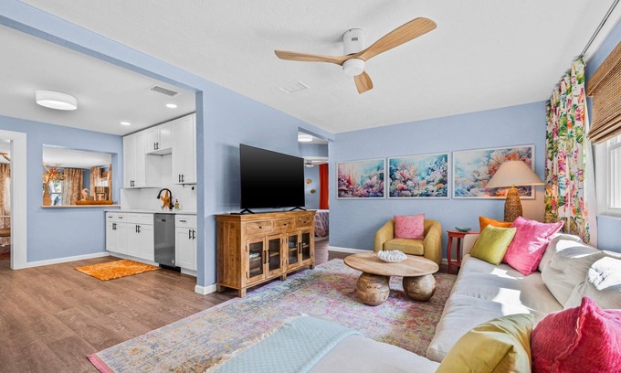 West Bradenton Casa | Banyan Key: Coastal Retreat Near IMG