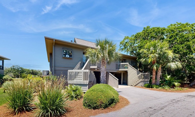 Summerwind Villas Casa | Coastal retreat with fireplace, AC, grill, lagoon views and close to beach