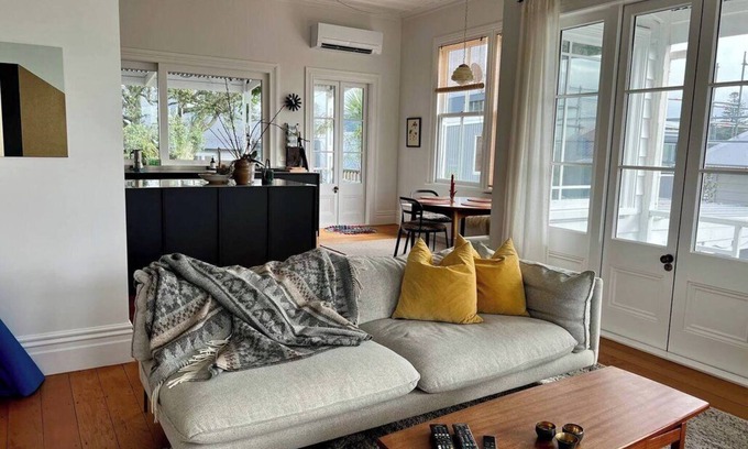 Narrow Neck Villa | Coastal retreat with breathtaking ocean views.