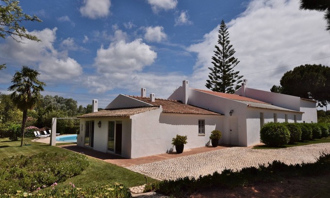 Alfarrobeira Casa | Retiro costero con piscina privada