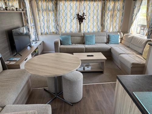 Aberystwyth Casa | Coastal Serenity Escape Clarach Bay Sea Viev Modern 2019 model No Pets