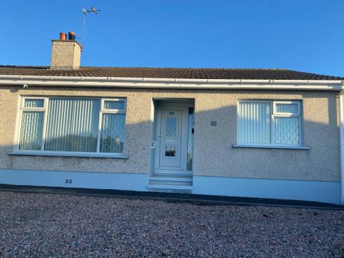 Portrush Casa | Coastal Serenity