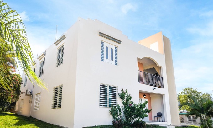 Coto Casa | "Coastal Vacations at Colinas del Atlantico: Your Perfect Retreat!"