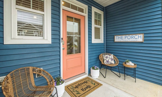 Kings Grant Casa | Coastal Wilmington Townhouse - 10 Minutes to the Beach, Downtown & Airport
