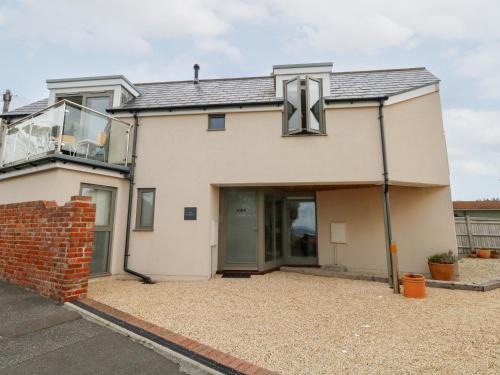 Wyke Regis Casa | Coastguard Lookout