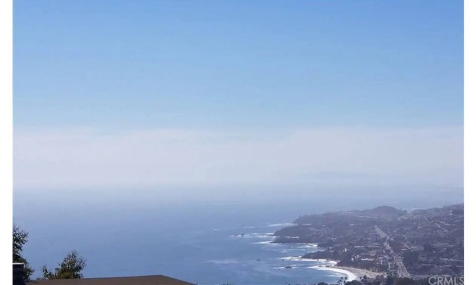 Parlin Casa | Coastline/Island View Contempo Laguna Beach House