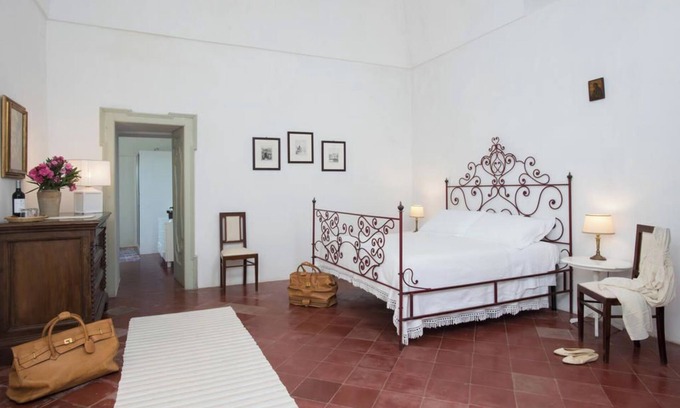 Casamassella Apartamento | Habitación Emblema entrada independiente con acceso al parque y piscina
