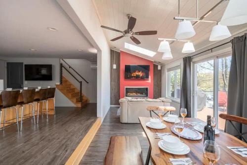 Lake Harmony Casa | Cobalt