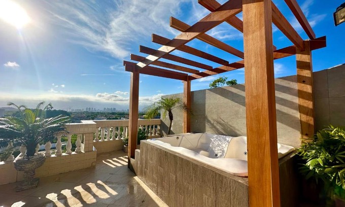 Asturias Apartamento | Cobertura de 3 quartos com hidromassagem e vista do por-do-sol