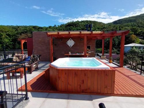 Alto Ribeirao Leste Apartamento | Cobertura Duplex com Jacuzzi Privativa.