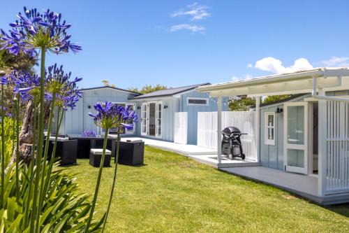 Oneroa Casa | Coco Grove Oneroa - Luxe Escape with Spa Pool