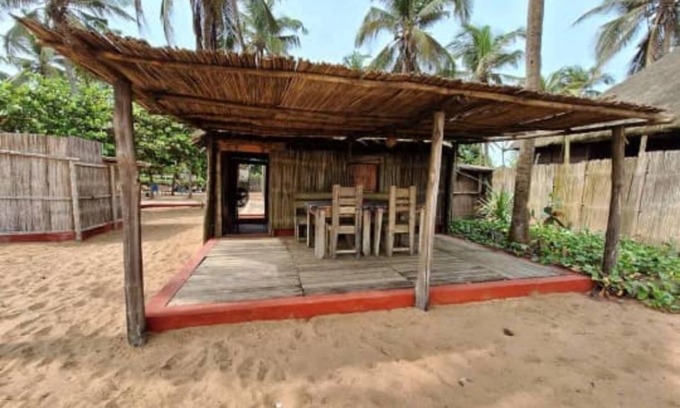 Lome Complejo | cocobeach chez antoine avepozo
