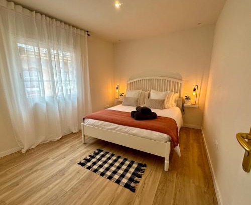 Las Arenas Apartamento | CocoHomes Apartamento dos dormitorios La Sabina
