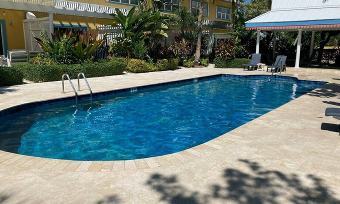 Northwest Point Condominio | Coconut Bay Cayman Dream Condo