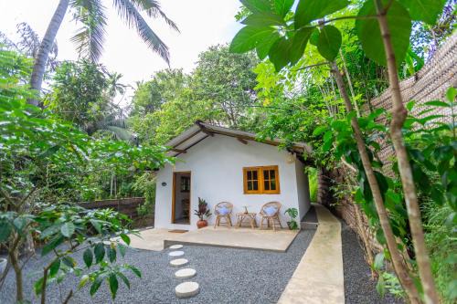 Dickwella Casa | Coconut Cabin - Hiriketiya Beach