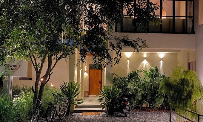 Bang Krasop Hotel | Coconut Lane Bangkok