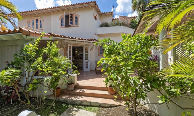 Merlin Bay Casa | Coconut Shell, Sugar Hill