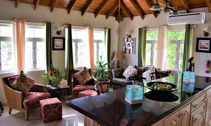 Silver Sands Casa | Coconut Walk Beach Apartment
