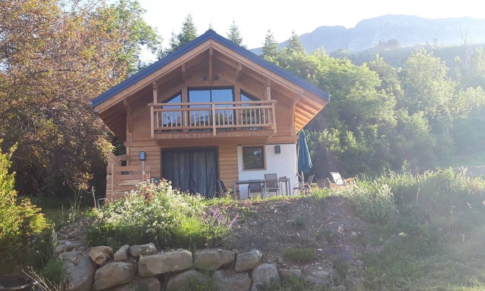 Chorges Chalet De Esquí | Cocooning chalet in the mountains, 10 minutes from Lake Serre-Ponçon
