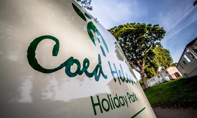 Bont Newydd Otro | Coed Helen Holiday Park