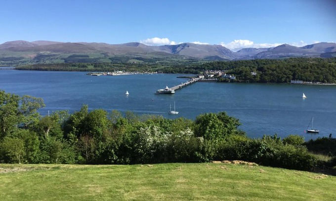 Menai Bridge Casa | Coed y Berclas guest room, wonderful view