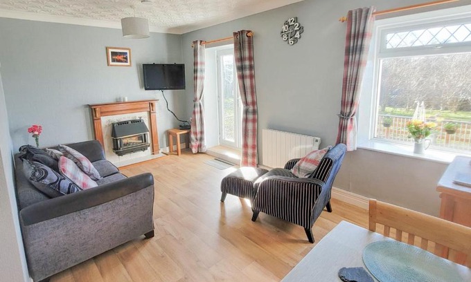 Groeslon Casa | Coed Y Glyn Bach