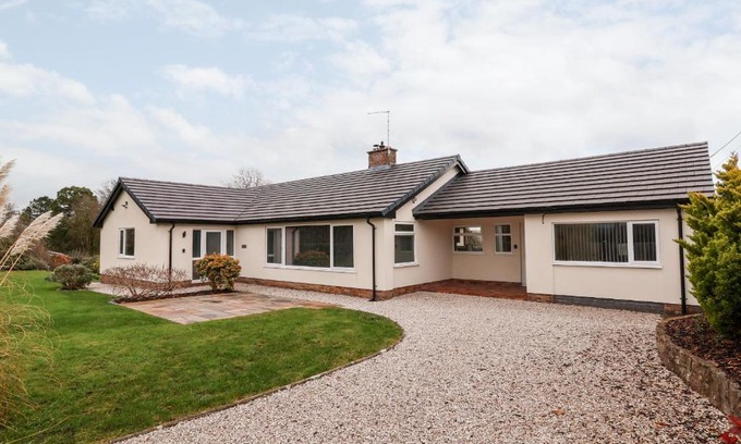 Ruthin Casa | Coedfan