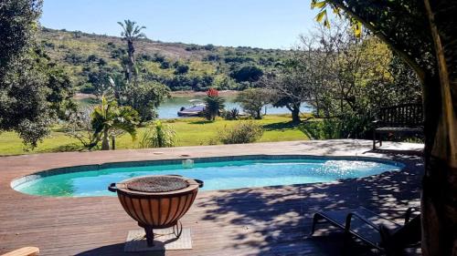 Buffalo City Casa | Coelacanth Sea & River Lodge