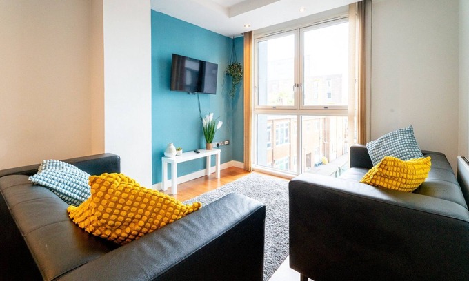 Plasnewydd Apartamento | Cohost Partners Charming 1BR Retreat Netflix & Cozy Vibes