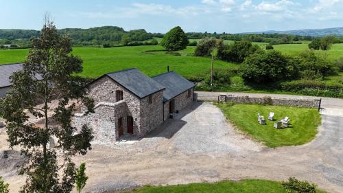 Pontyclun Casa | Cohost Partners Charming Barn Stay