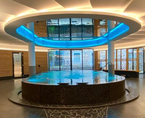 Chaudes-Aigues Apartamento | Coin d'Aubrac Hôtel Restaurant SPA de luxe