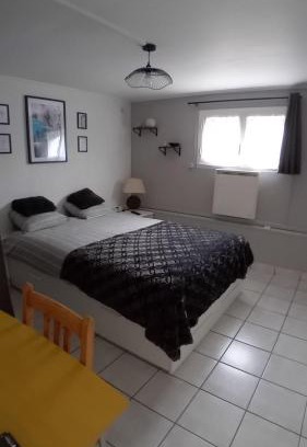 Pont-du-Chateau Apartamento | coin tranquille