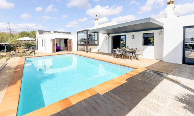 Los Mojones Villa | Cois Farraige