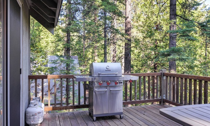 Cold Springs Cabaña | Cold Springs Mountain Cabin: Hot Tub & Generator