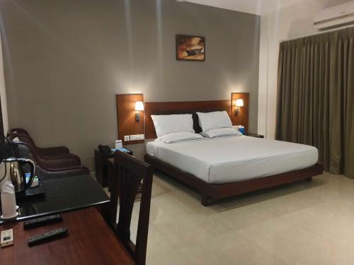 Khattalwada Hotel | Collection O Kumaranalloor Formerly San Jose Inn