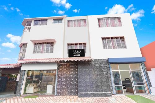 Siliguri Hotel | Collection O Pradhan Nagar Siliguri