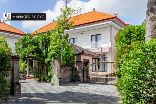 Sunset Road Hotel | Collection O Seminyak Near Seminyak Beach Formerly Kumpi