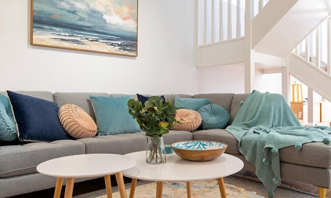 North Adelaide Casa | Colley's Nest - Family-friendly Townhouse with Patio
