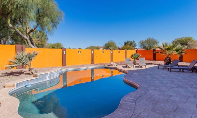 Casa Grande Casa | Colorful 3BR Home /Private, Patio +Pool+Hot Tub