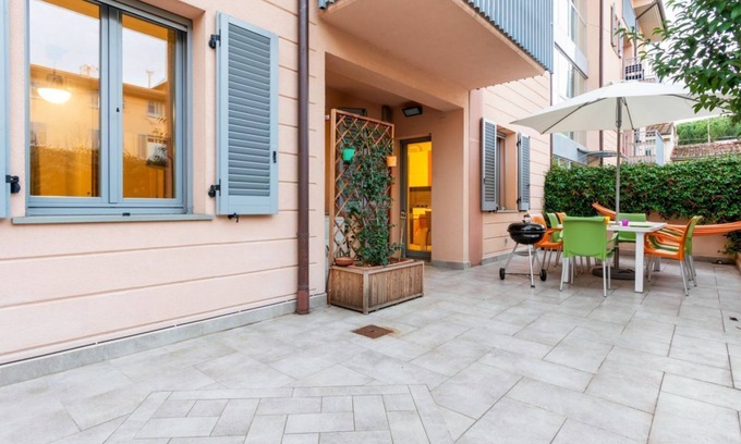 Le Cure Apartamento | Colorido apartamento Boccaccio con patio y lugar para motocicletas
