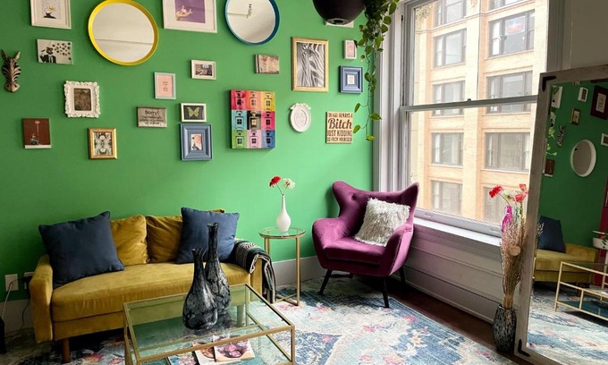 Verdugo Viejo Apartamento | Colorful Downtown LA Spacious bohemian loft