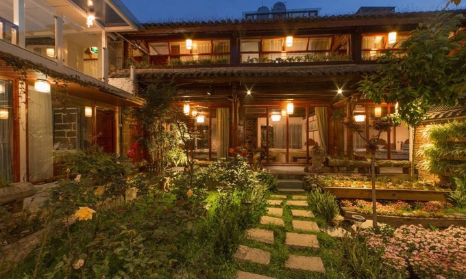 Dali Ancient Town Casa | Colorful Flower Guesthouse